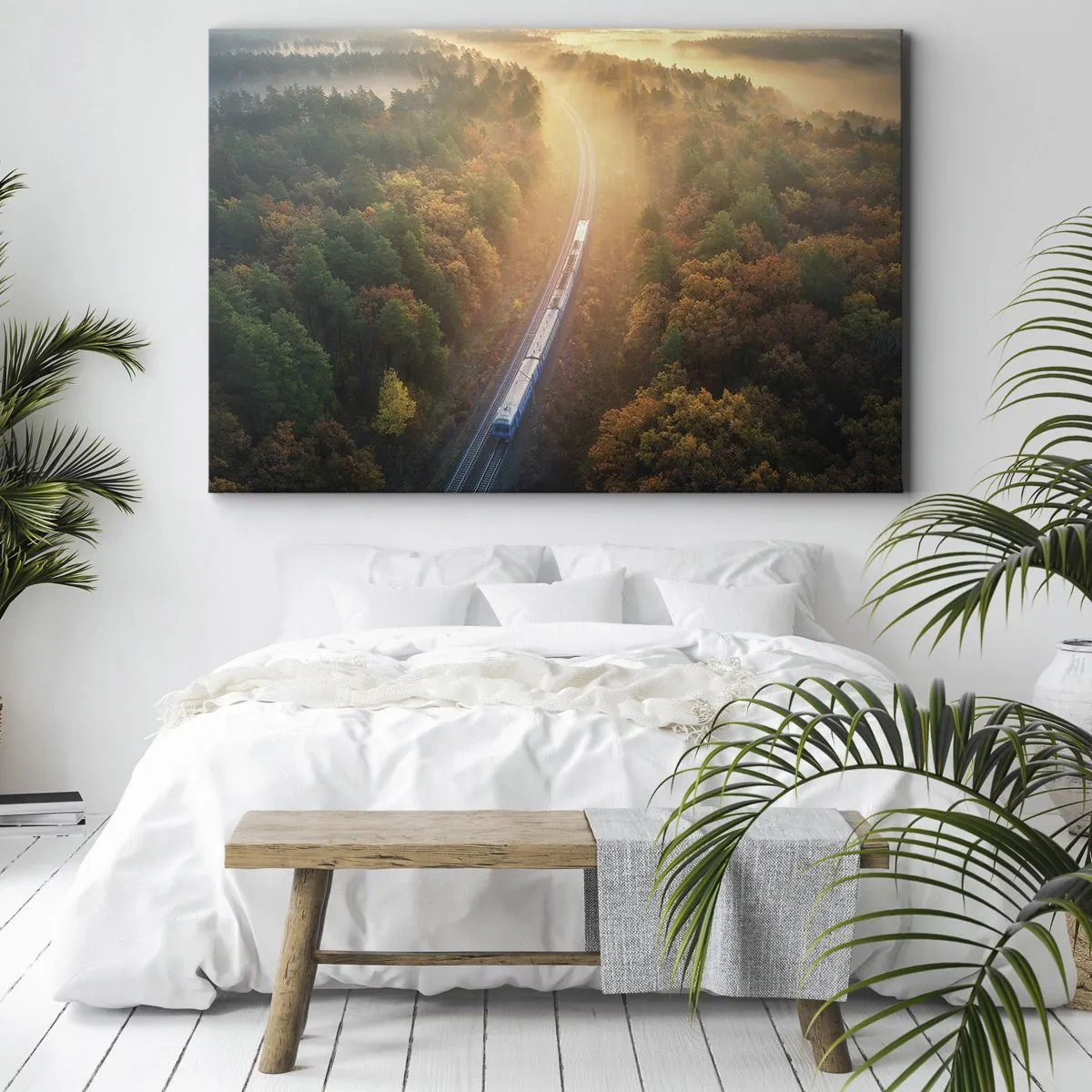 Canvastavla - Bild på duk - Ett tåg i en höstskog i gryningen - 70x50cm - Höstresa - Modern väggdekoration för vardagsrum och sovrum ARTTOR