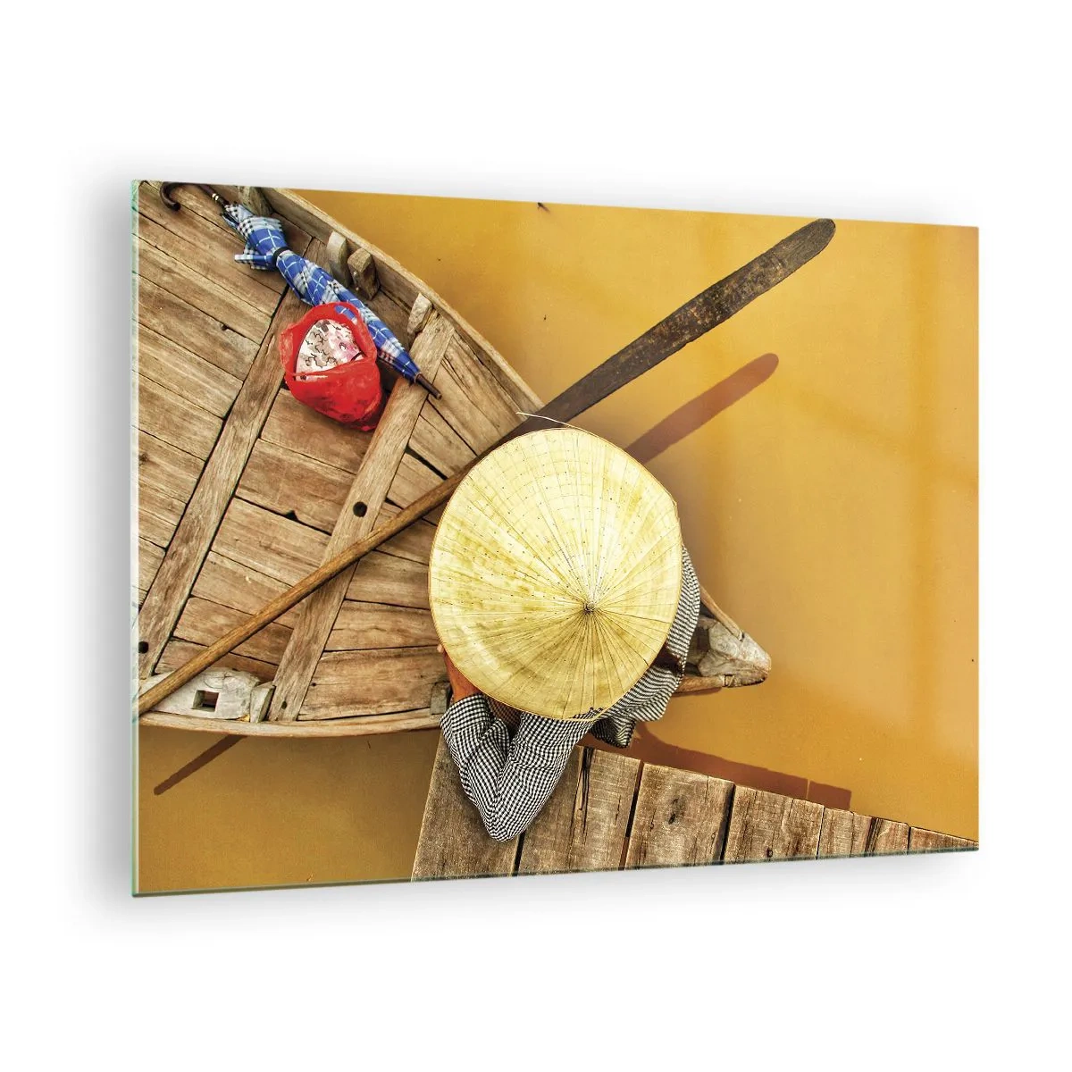 Glastavla - Bild på glas - Ovanifrån av en båt och en person som bär en konisk hatt - 70x50cm - Liv på den gula floden - Modern väggdekoration för vardagsrum och sovrum ARTTOR