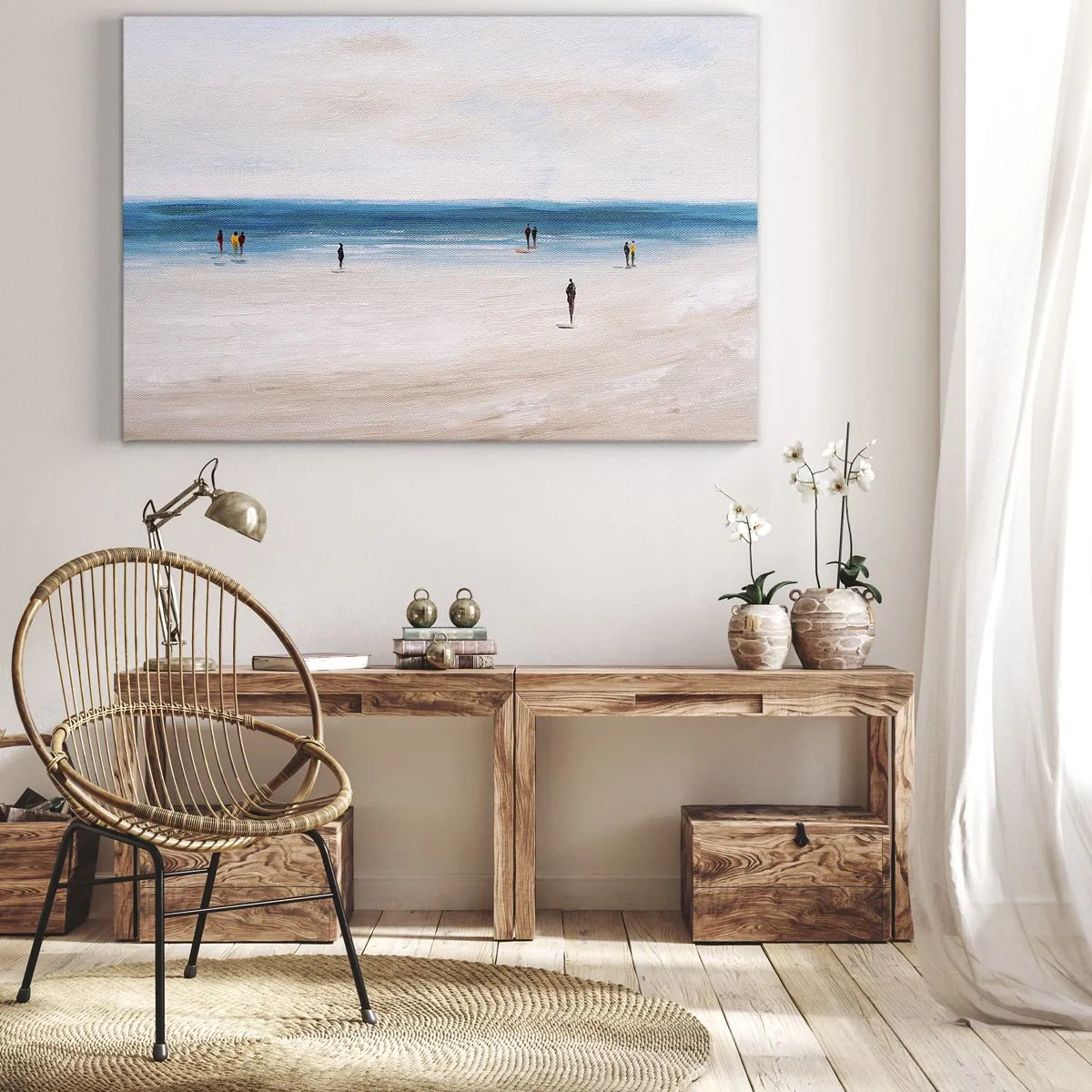 Canvastavla - Bild på duk - En strand med människor mot bakgrund av ett lugnt hav - 70x50cm - Ett naturligt behov - Modern väggdekoration för vardagsrum och sovrum ARTTOR