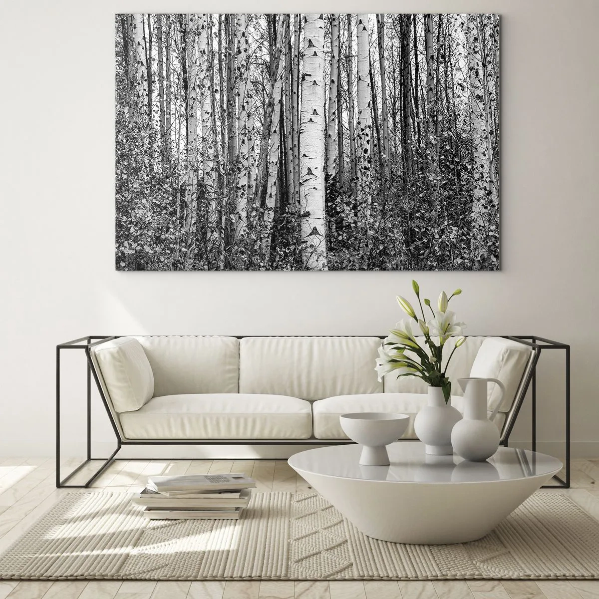 Glastavla - Bild på glas - Svartvita björkar skapar ett tätt skogslandskap - 70x50cm - Björkpelargång - Modern väggdekoration för vardagsrum och sovrum ARTTOR