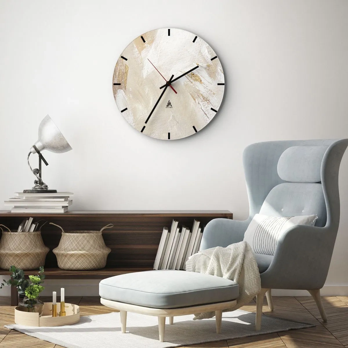 Väggklocka - Klocka på glas - Beige och vit färgkomposition med penselstruktur - 30x30cm - Pastellfärgad komposition - Modern väggdekoration för vardagsrum, kök och sovrum ARTTOR
