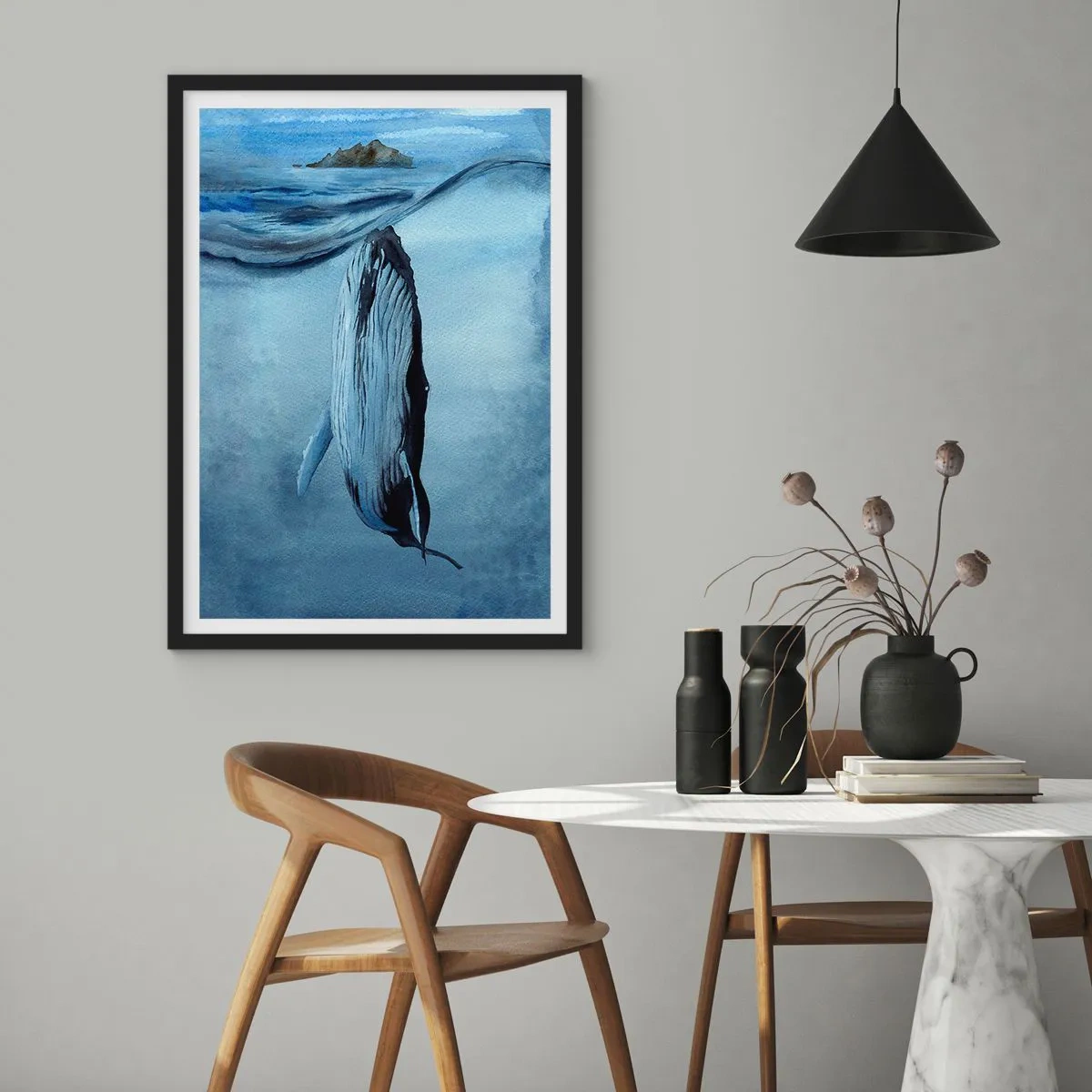 Affisch i svart ram - En val under havets yta - 50x70cm - Två världar i norr - Modern väggdekoration för vardagsrum och sovrum ARTTOR