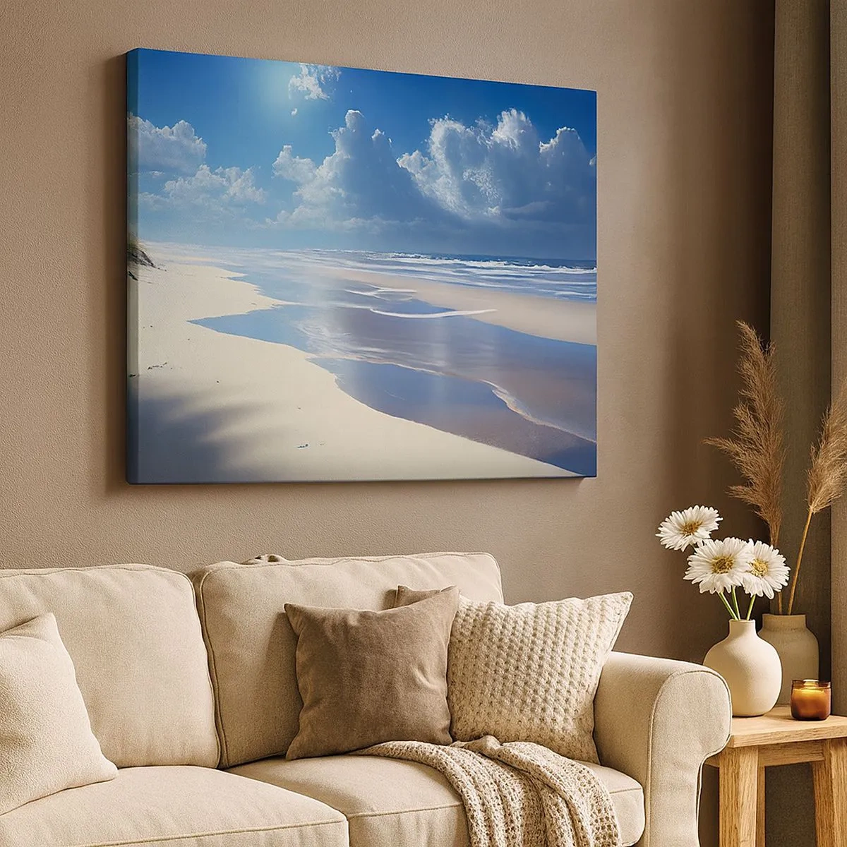 Canvastavla - Bild på duk - En sandstrand med vågor under en blå himmel - 70x50cm - Semester i paradiset - Modern väggdekoration för vardagsrum och sovrum ARTTOR
