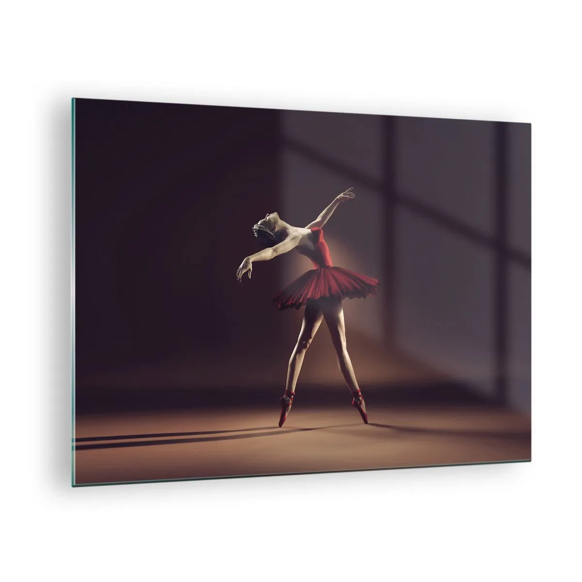 Glastavla - Bild på glas - En ballerina i en röd klänning i en dynamisk pose - 70x50cm - Prima ballerina - Modern väggdekoration för vardagsrum och sovrum ARTTOR