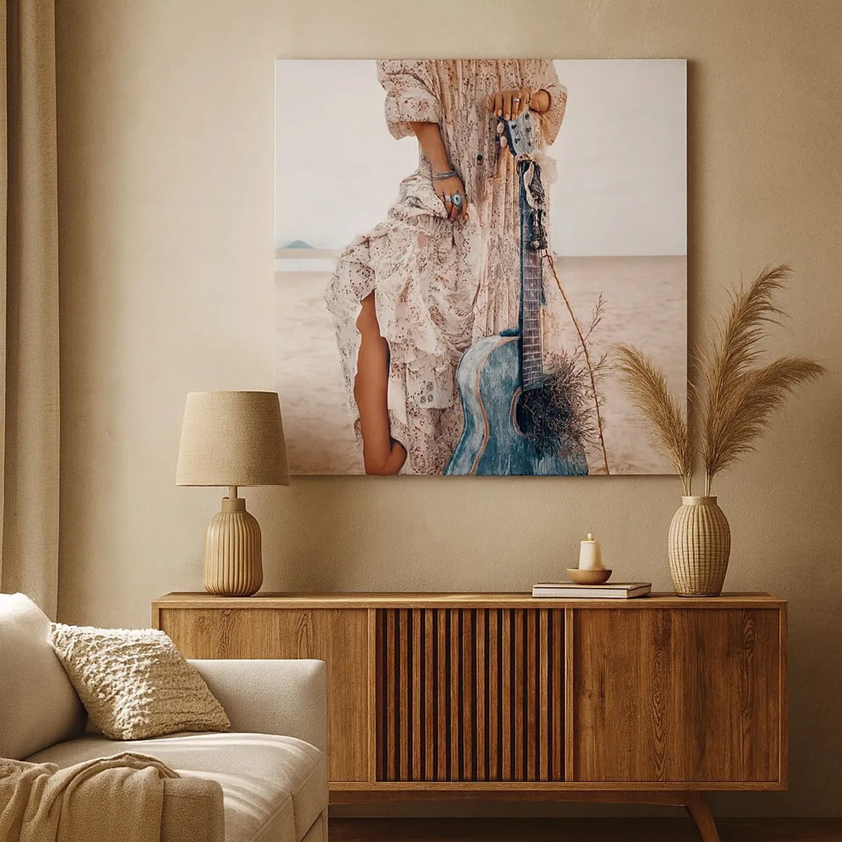 Canvastavla - Bild på duk - Boho stil kvinna med gitarr på stranden - 70x50cm - Flower power på väg - Modern väggdekoration för vardagsrum och sovrum ARTTOR