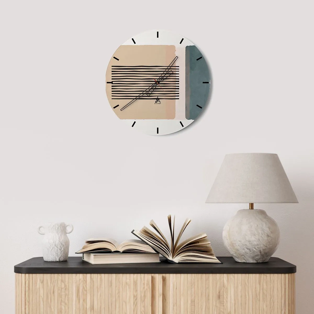 Väggklocka - Klocka på glas - Engelska blommor i nyanser av vitt, rosa och lila - 30x30cm - Allt väl - Modern väggdekoration för vardagsrum, kök och sovrum ARTTOR