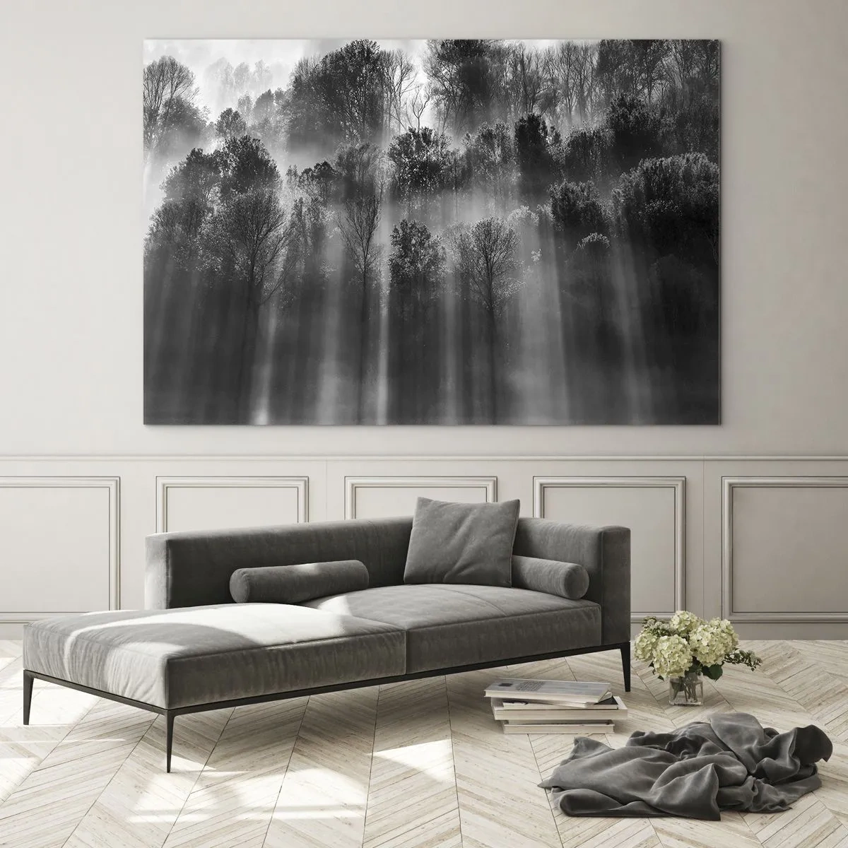 Glastavla - Bild på glas - Svartvita ljusstrålar som tränger igenom skogen - 70x50cm - I ljusstrålar - Modern väggdekoration för vardagsrum och sovrum ARTTOR