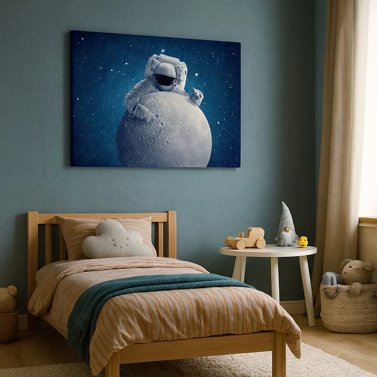 Canvastavla - Bild på duk - Astronaut som håller månen mot en stjärnklar himmel - 70x50cm - Skojare i rymden - Modern väggdekoration för vardagsrum och sovrum ARTTOR